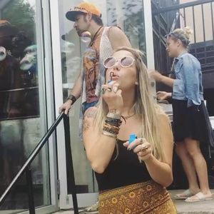 Meet your Posher, Natalie